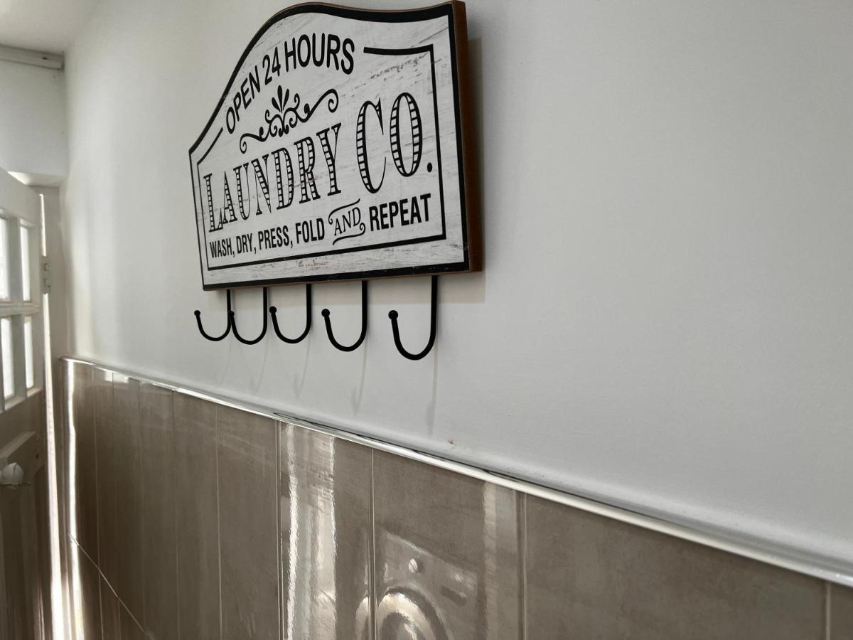 Stylish And Homey 3 Bedroom House With Free Parking & Wi-Fi Minworth Εξωτερικό φωτογραφία